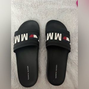 tommy hilfiger slides